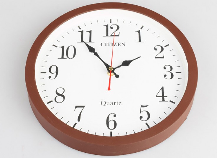 ساعت دیواری آرام گرد CITIZEN
