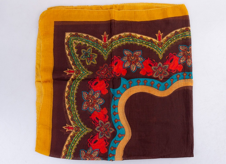 روسری نخی طرحدار