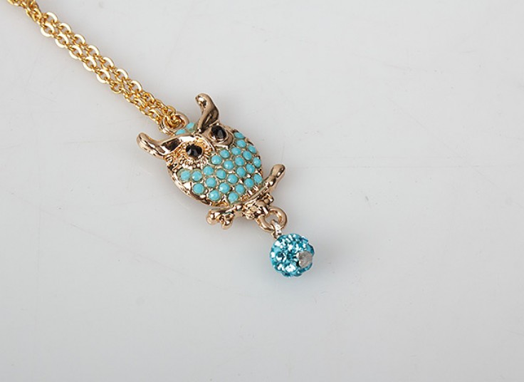 آویز ساعت نگین دار