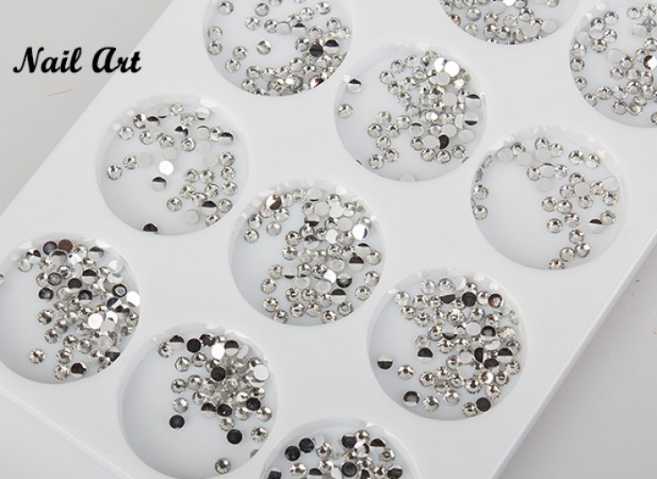 نگین و مهر ناخن Mei jia er