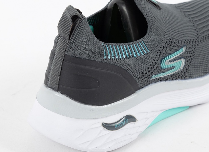 کتانی جورابی زنانه Skechers مدل 2112