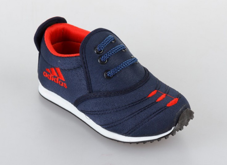 کفش بچگانه طرح adidas