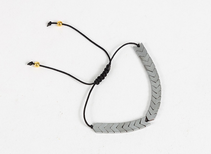 دستبند گره‌ای حدید