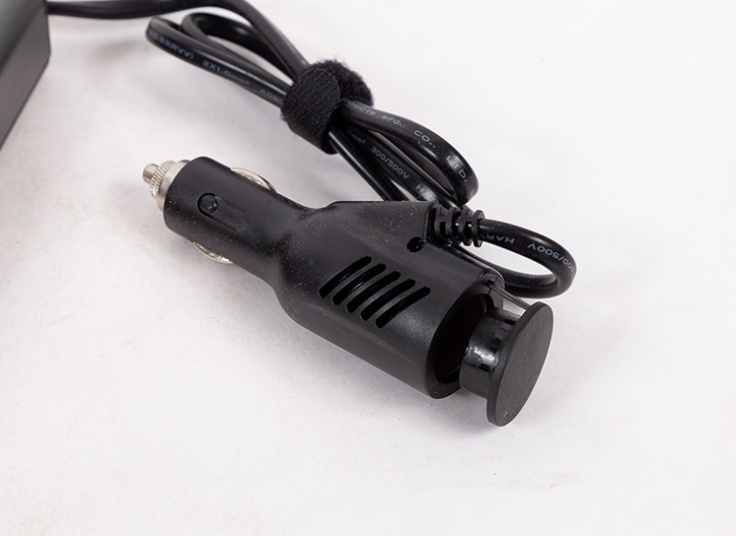 اینورتر و شارژر خودرو مدل 7612