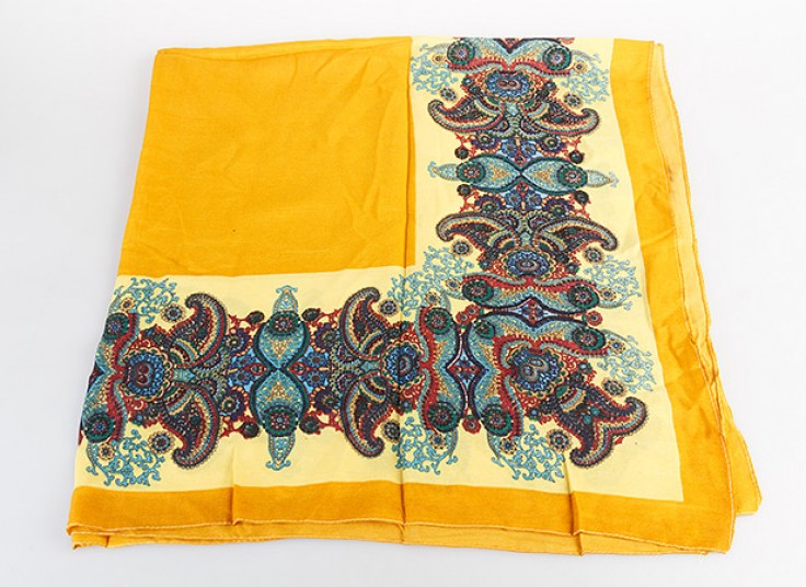 روسری نخی طرحدار