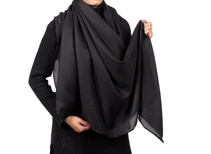 روسری مشکی طرحدار