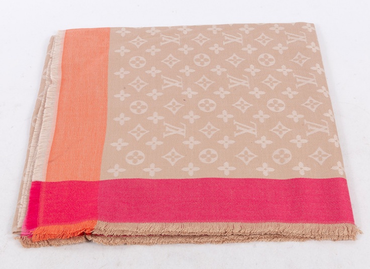 روسری قواره دار طرح LV