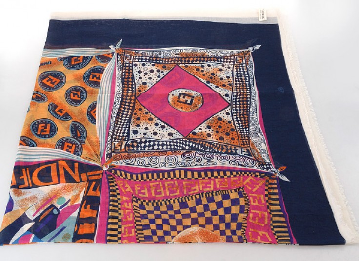 روسری ابریشم نخ طرح Fendi