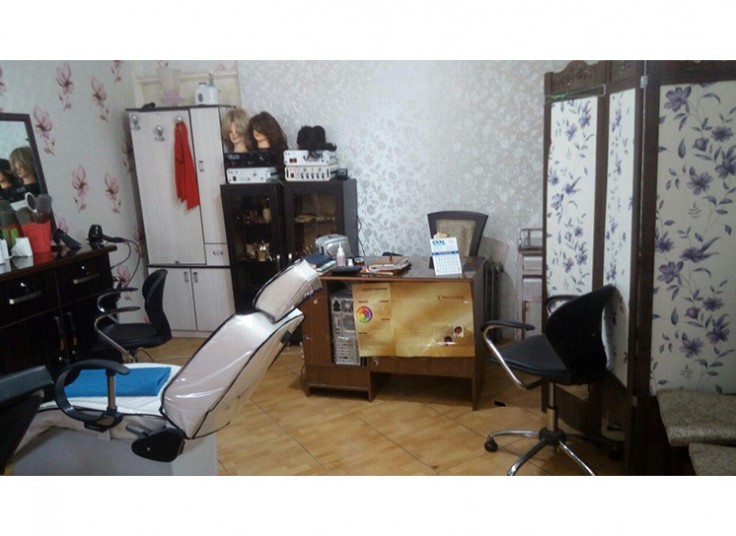 پاکسازی پوست در سالن رویا