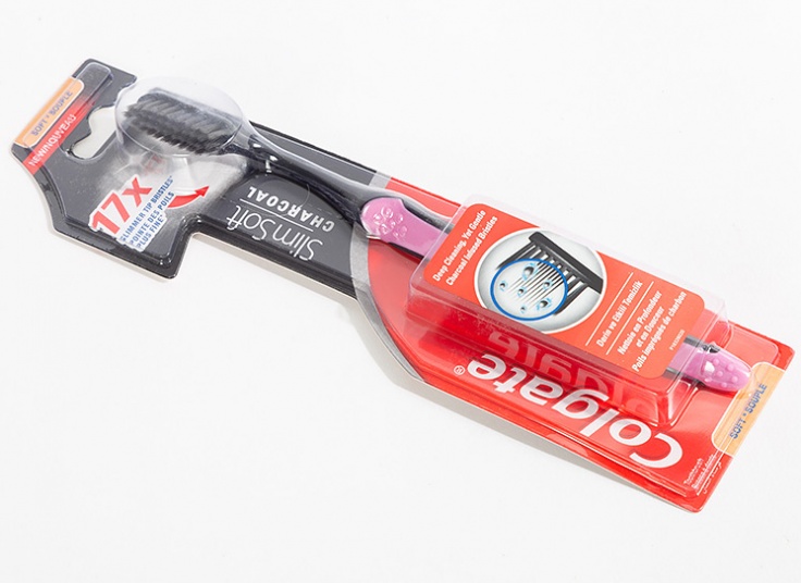 مسواک ذغالی Colgate Slim Soft