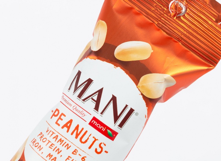 مغز بادام زمینی Mani