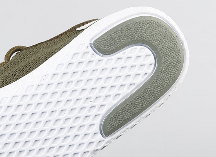 کفش ورزشی زنانه Adidas