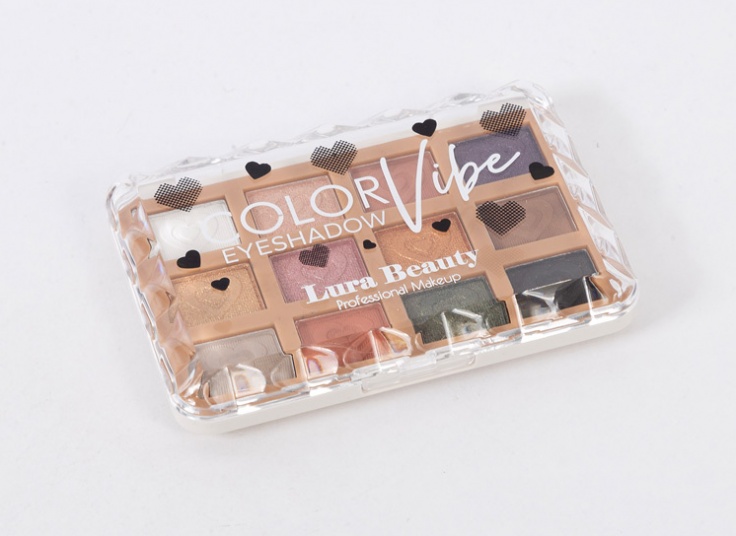 پالت سایه 12 رنگ  lura beauty
