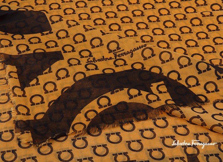 روسری نخی Salvatore Ferragamo