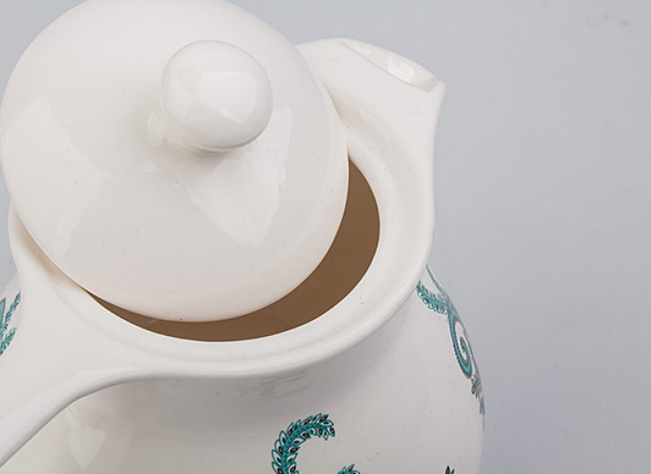 قوری وارمردار