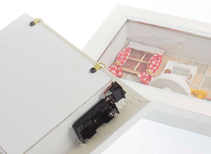 تابلو سرویس بهداشتی Shadow Box