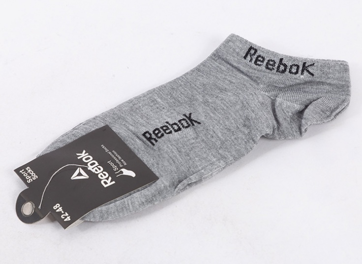 جوراب مچی طرح Reebok