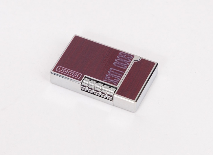 فندک اتمی بغل زن 