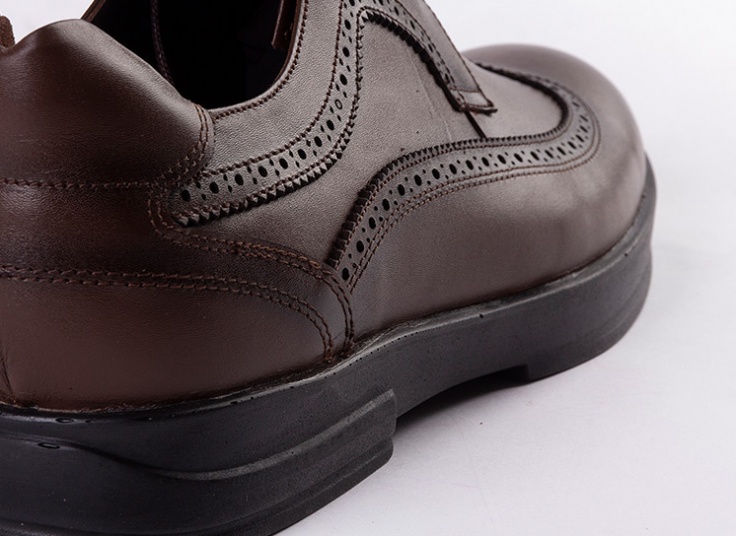کفش مردانه چرم طبیعی مدل هشت ترک