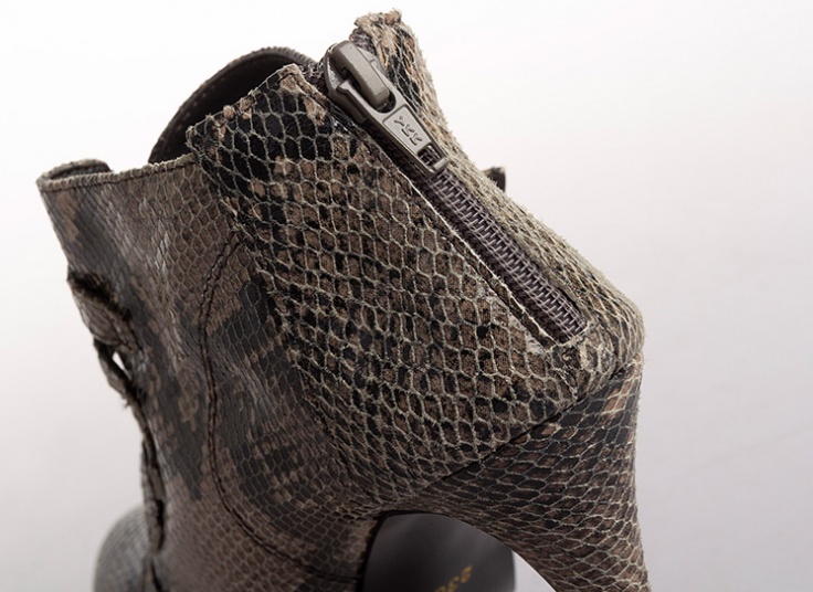 نیم بوت پاشنه دار زنانه COMPAGNA