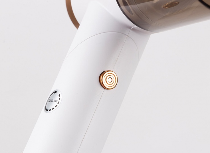 جارو شارژی خودرو مدل Q8s