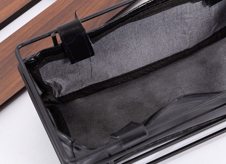 استند دستمال چرمی فلزی