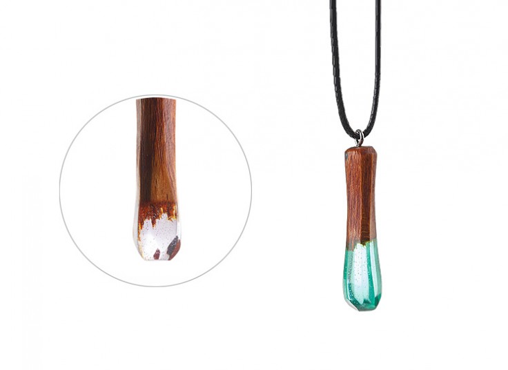 گردنبند چوبی نگین مینیاتوری