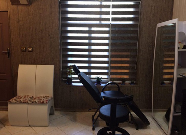 پاکسازی صورت در سالن لی لی