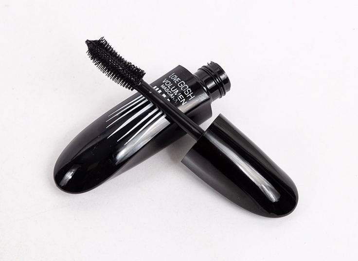 ریمل حجم دهنده طرح GOSH