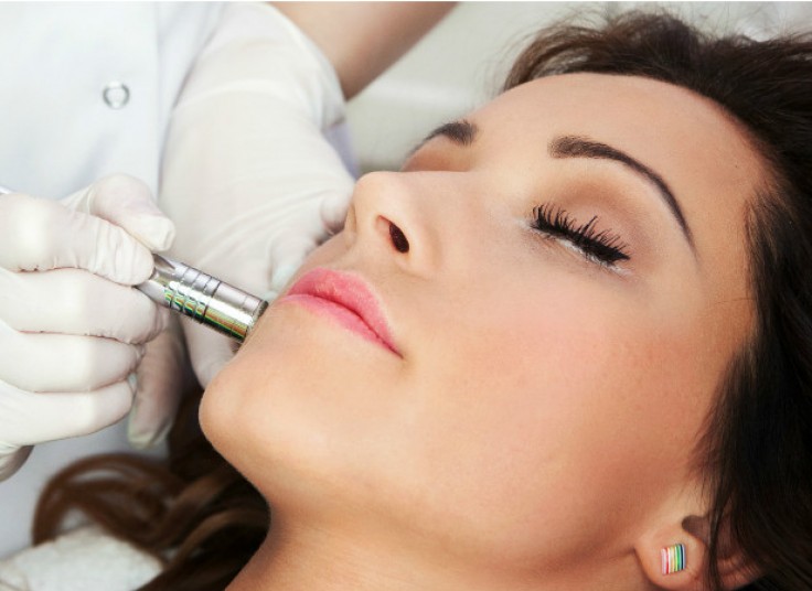 میکرودرم و هیدرودرم کلینیک سفیران