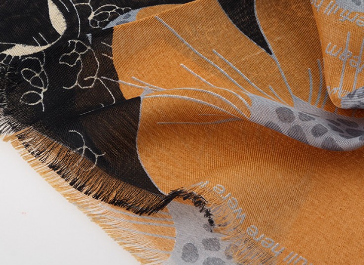 شال طرح دار