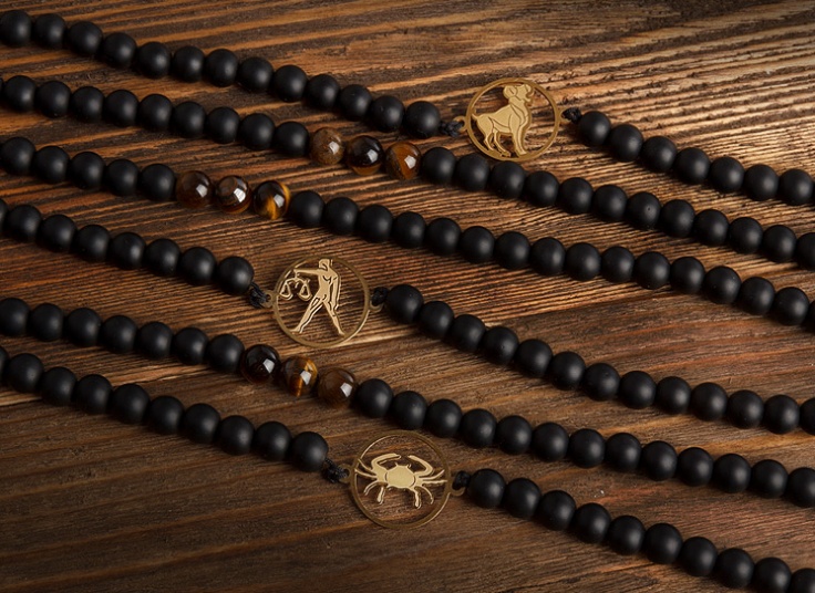 گردنبند سنگی ماه تولد