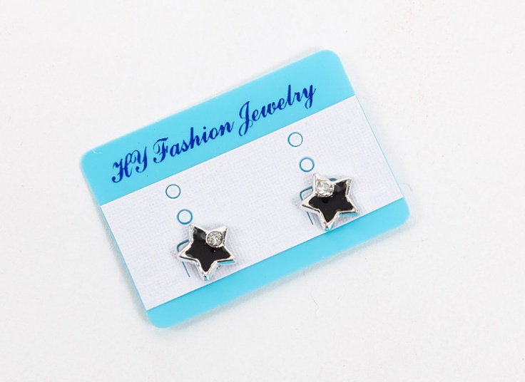 پرسینگ و گوشواره مگنتی