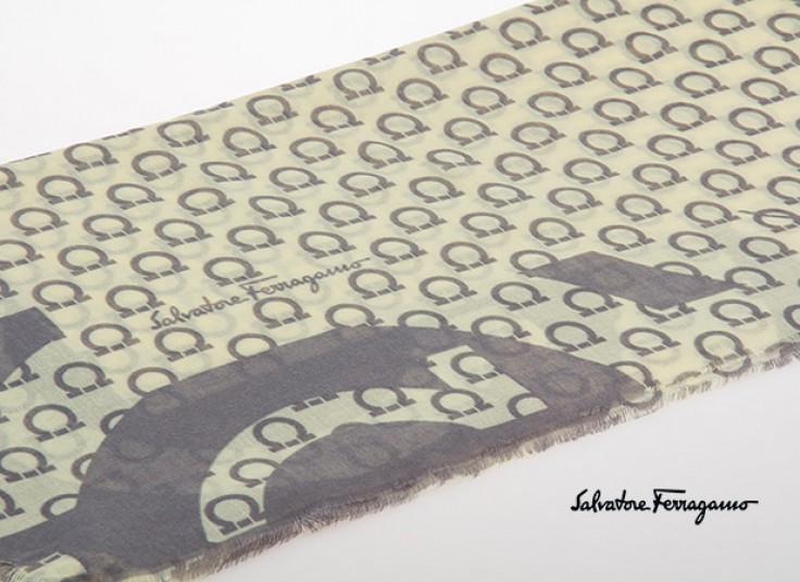 روسری نخی Salvatore Ferragamo