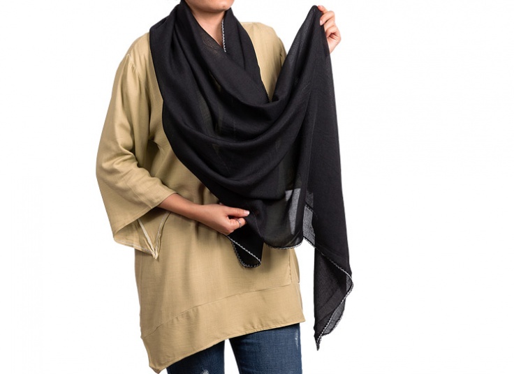 شال حاشیه دار