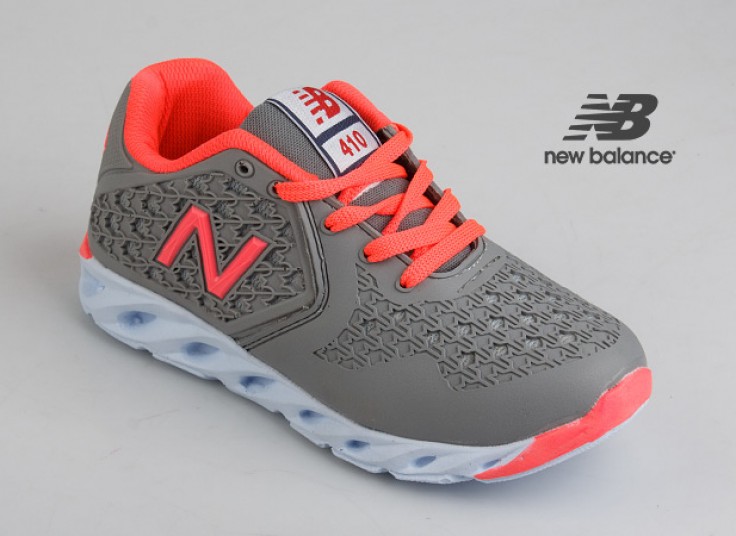 کفش ورزشی زنانه New Balance