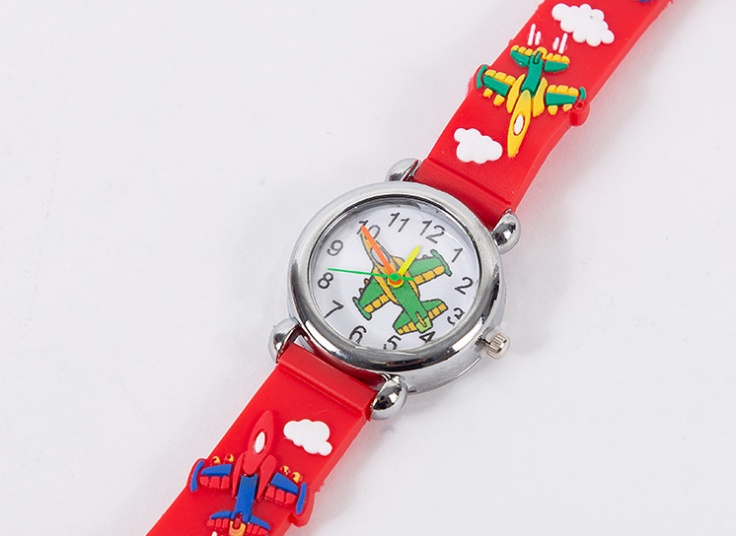 ساعت مچی عقربه ای بچگانه