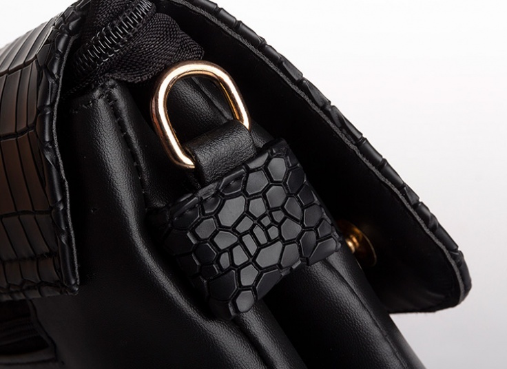 کیف زنانه پوست ماری