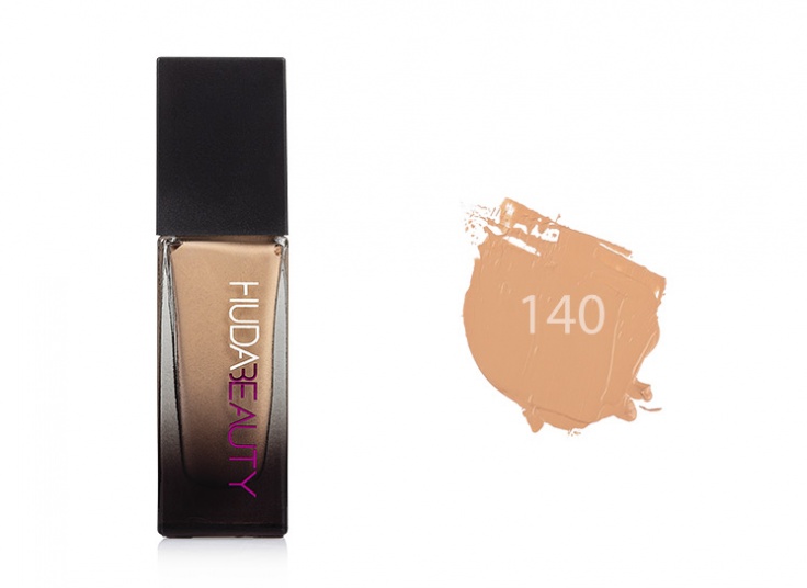 کرم پودر Huda Beauty