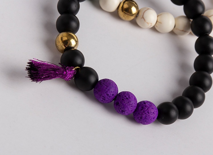 دستبند سنگی آویزدار