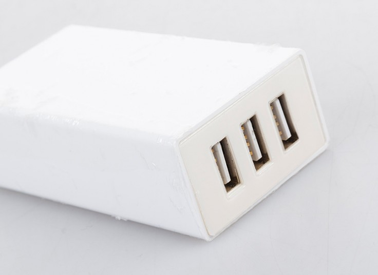 شارژر USB سه پورت