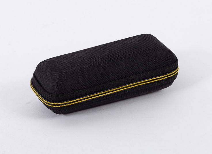 کیف محافظ عینک
