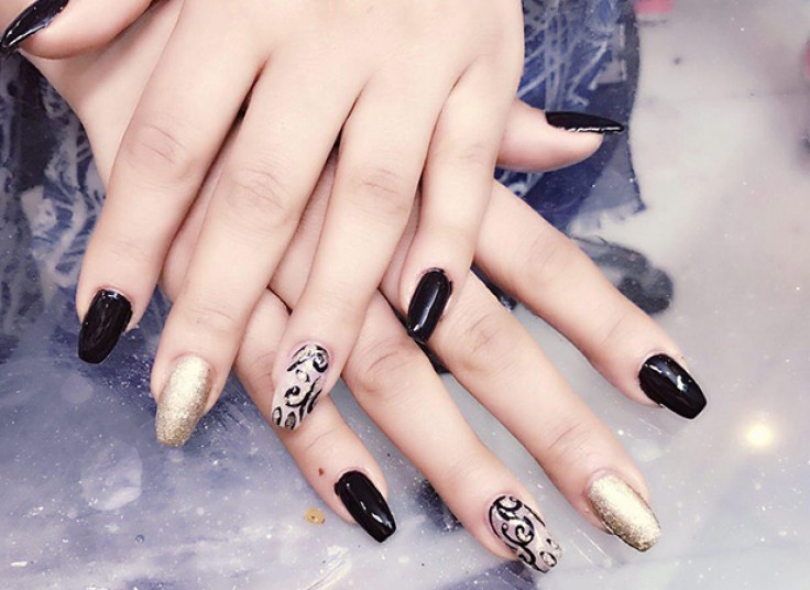 خدمات ناخن مرضیه