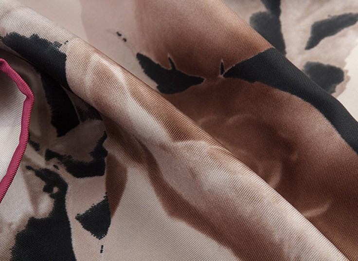 روسری ساتن Enrico Coveri