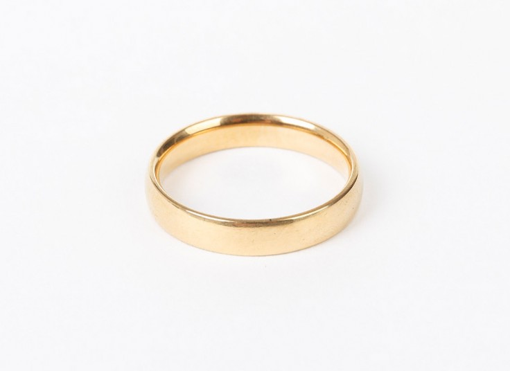 حلقه طلایی Golden jewelry