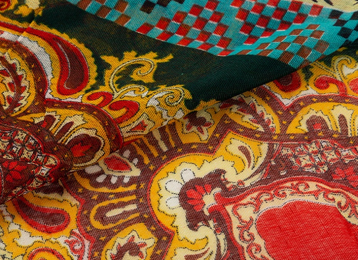 روسری سنتی حاشیه ساده