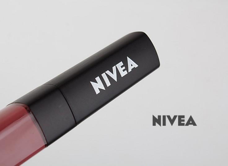 رژلب مایع NIVEA