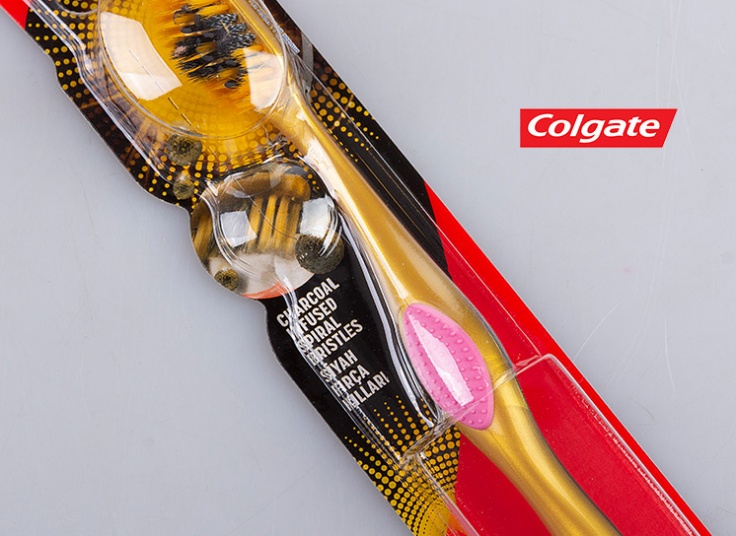مسواک زغالی 360 Colgate