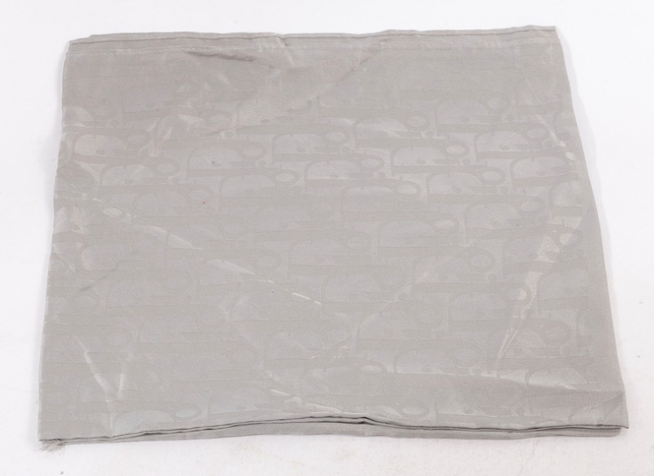 شال زنانه طرح Dior