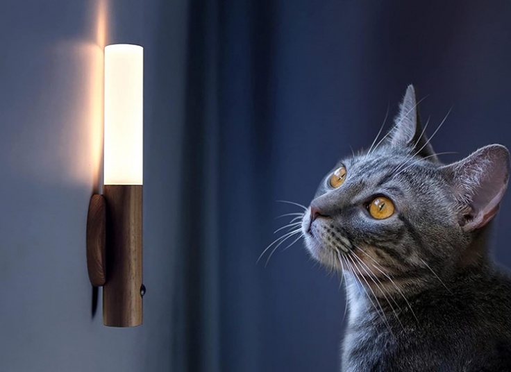 چراغ دیواری هوشمند طرح چوبی